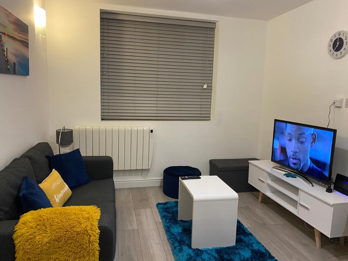 Marie'S Serviced Apartments- 2 Bedroom City Stay Bedford Buitenkant foto