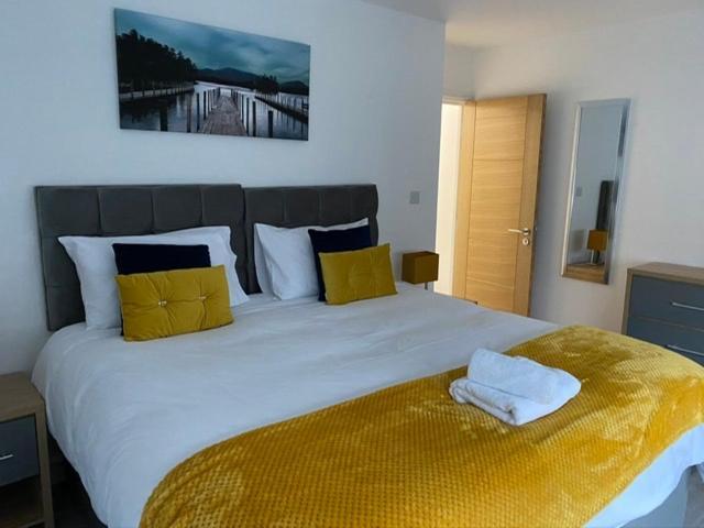 Marie'S Serviced Apartments- 2 Bedroom City Stay Bedford Buitenkant foto